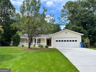 50 Parkmont Drive, Roswell, GA 30076