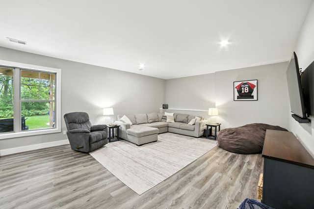 11310 Killarney Drive, Stanwood, MI 49346