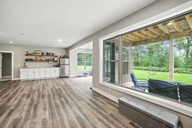 11310 Killarney Drive, Stanwood, MI 49346