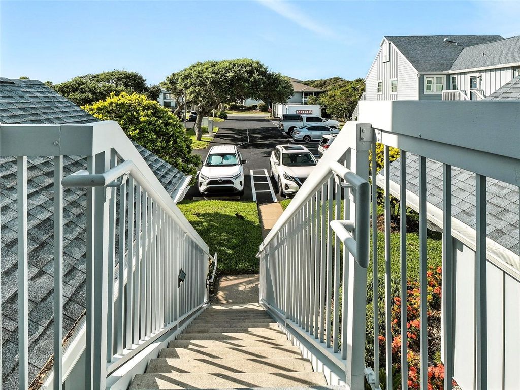 Image 29 of property listing at 858 BAYBREEZE WAY 68C, New Smyrna Beach, FL 32169