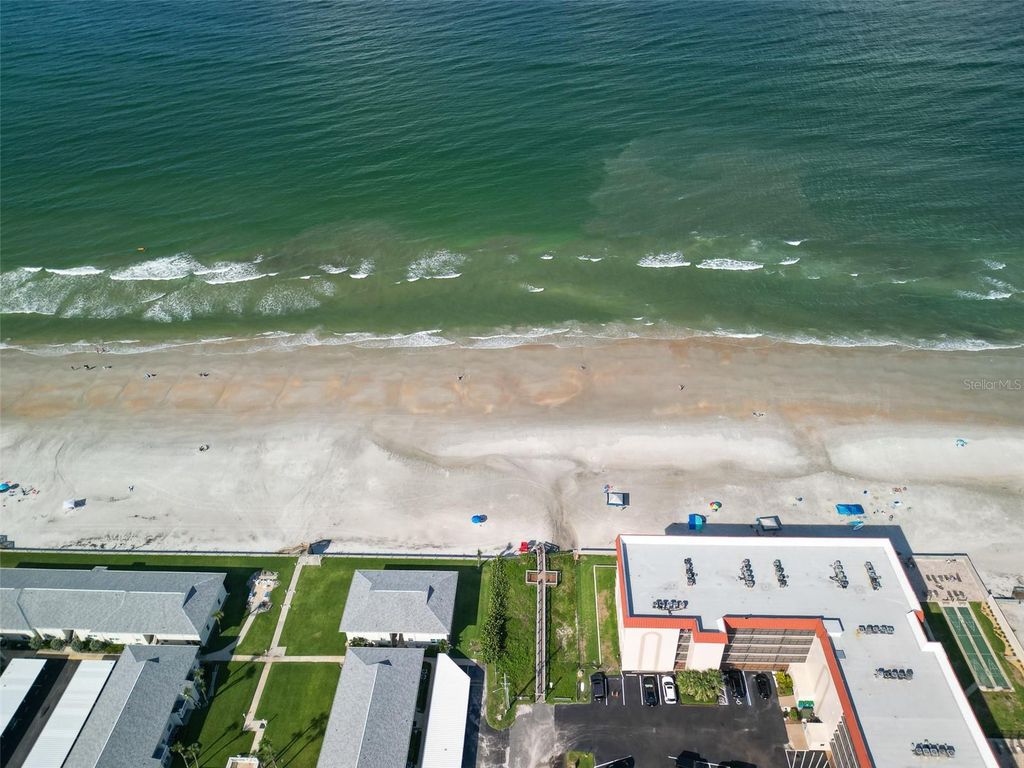 Image 36 of property listing at 858 BAYBREEZE WAY 68C, New Smyrna Beach, FL 32169