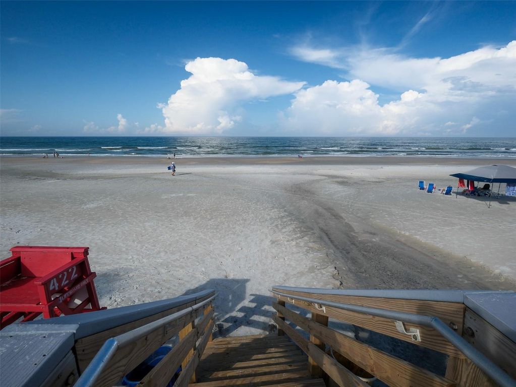 Image 57 of property listing at 858 BAYBREEZE WAY 68C, New Smyrna Beach, FL 32169