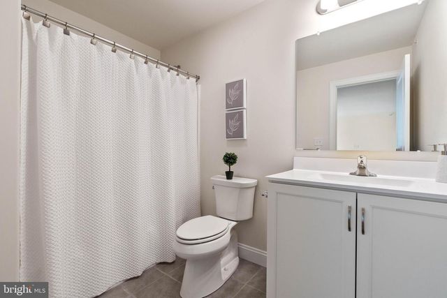 102 LEAHY DRIVE, Newark, DE 19711