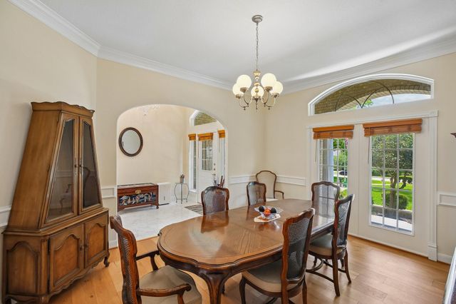 118 Waterfront Drive, Montgomery, TX 77356