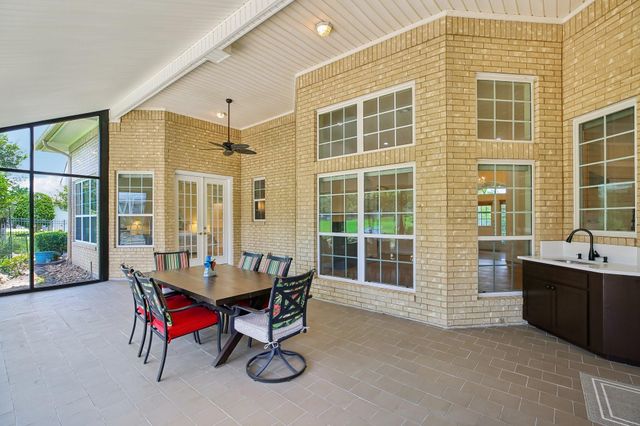 118 Waterfront Drive, Montgomery, TX 77356
