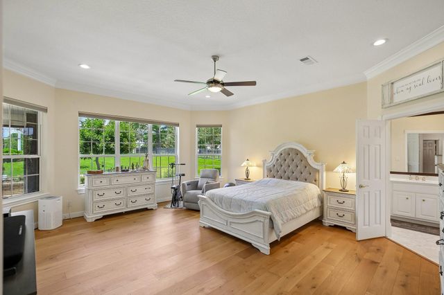 118 Waterfront Drive, Montgomery, TX 77356