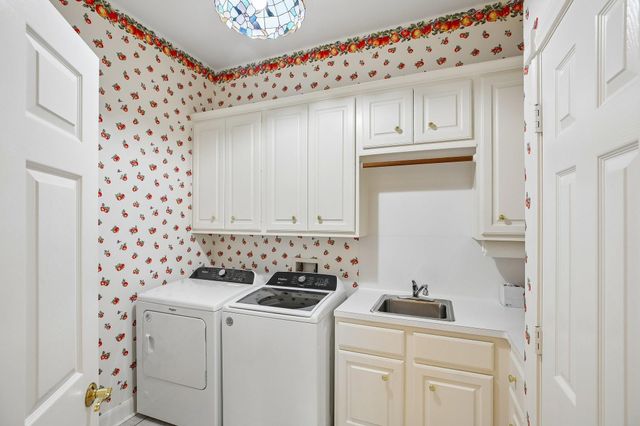 118 Waterfront Drive, Montgomery, TX 77356
