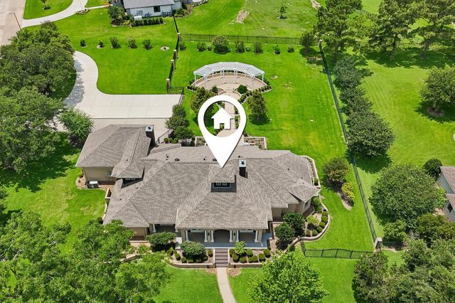 118 Waterfront Drive, Montgomery, TX 77356
