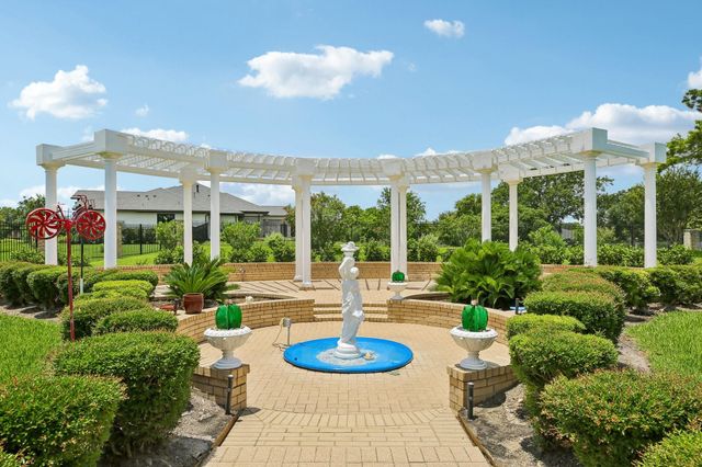 118 Waterfront Drive, Montgomery, TX 77356