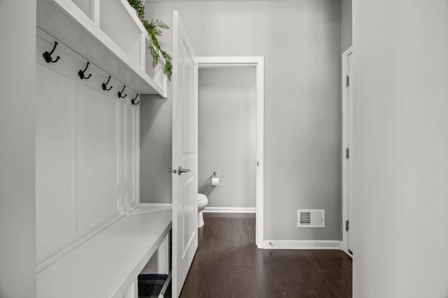 4375 Corn Silk Court, Woodbury, MN 55129