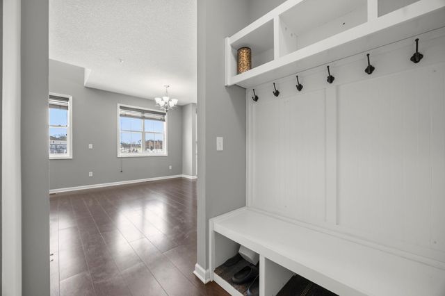 4375 Corn Silk Court, Woodbury, MN 55129