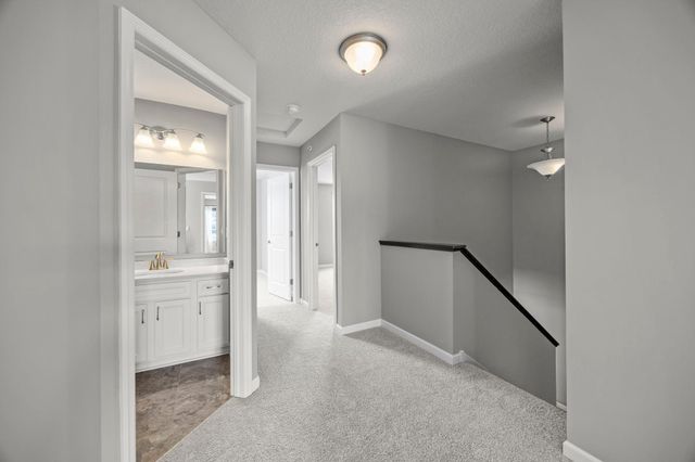 4375 Corn Silk Court, Woodbury, MN 55129