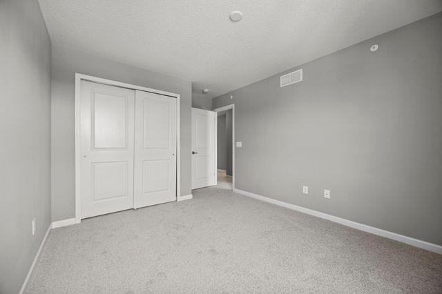 4375 Corn Silk Court, Woodbury, MN 55129