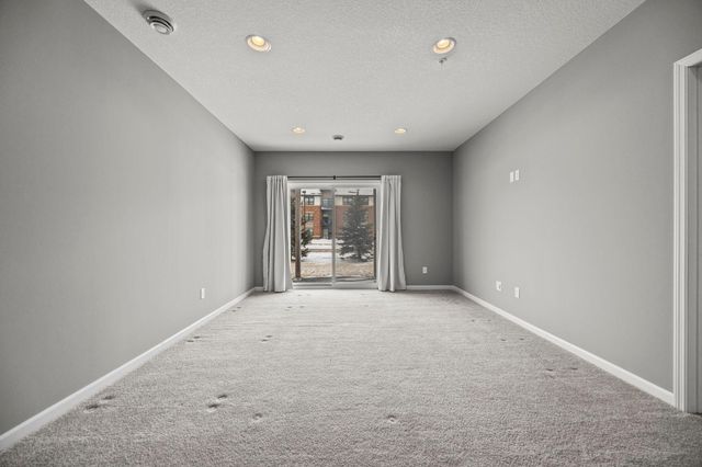 4375 Corn Silk Court, Woodbury, MN 55129