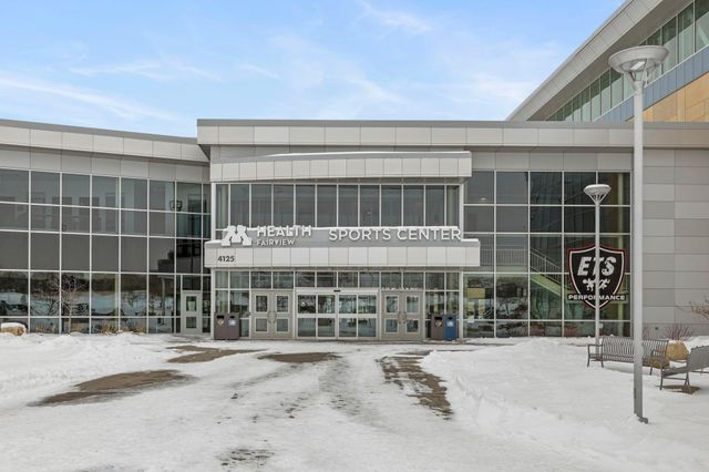 4375 Corn Silk Court, Woodbury, MN 55129