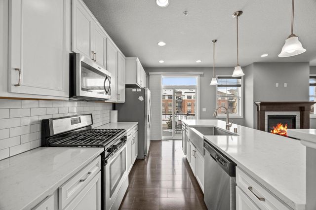 4375 Corn Silk Court, Woodbury, MN 55129