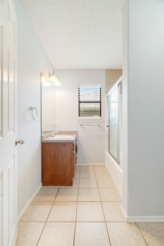 140 SE 49th Street, Paris, TX 75462