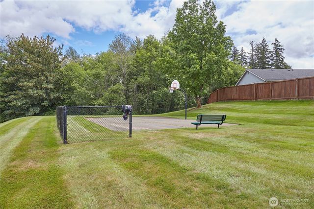 6804 E 132nd Street Ct, Puyallup, WA 98373