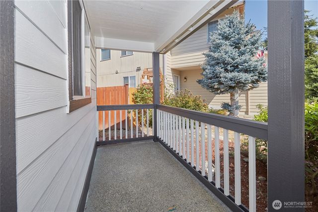 6804 E 132nd Street Ct, Puyallup, WA 98373