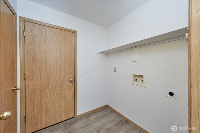 6804 E 132nd Street Ct, Puyallup, WA 98373