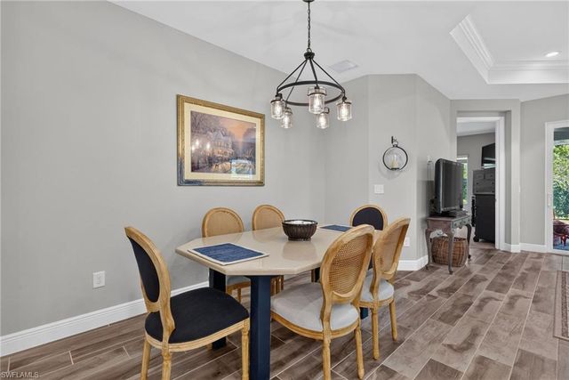 2183 Marquesa CIR, Naples, FL 34112