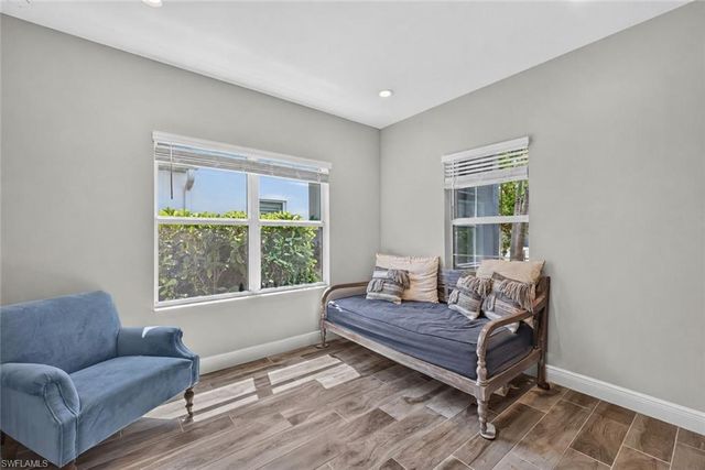 2183 Marquesa CIR, Naples, FL 34112