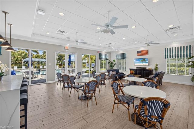 2183 Marquesa CIR, Naples, FL 34112