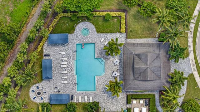 2183 Marquesa CIR, Naples, FL 34112