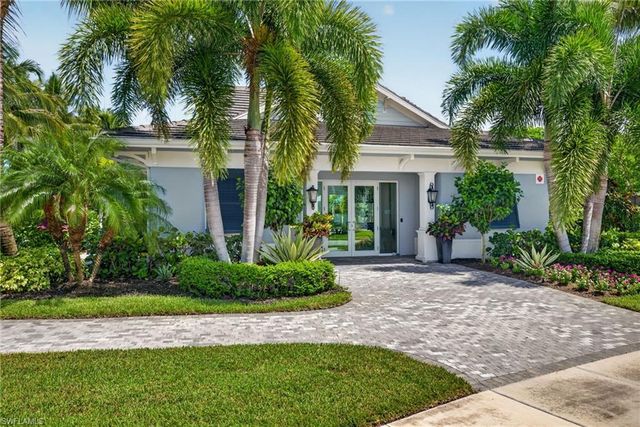 2183 Marquesa CIR, Naples, FL 34112