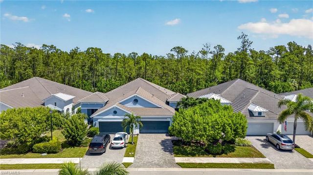 2183 Marquesa CIR, Naples, FL 34112