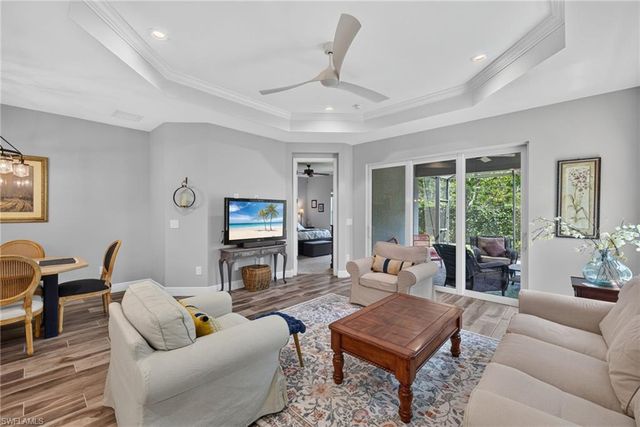 2183 Marquesa CIR, Naples, FL 34112