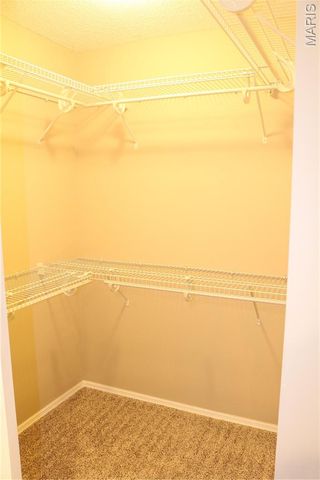 927 Claytonbrook Drive 3, Ballwin, MO 63011