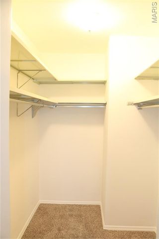 927 Claytonbrook Drive 3, Ballwin, MO 63011