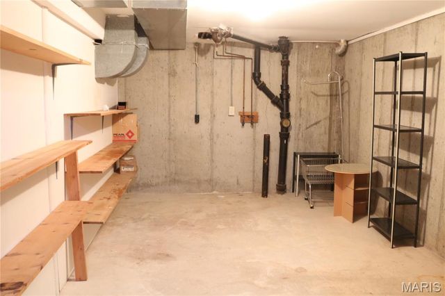 927 Claytonbrook Drive 3, Ballwin, MO 63011