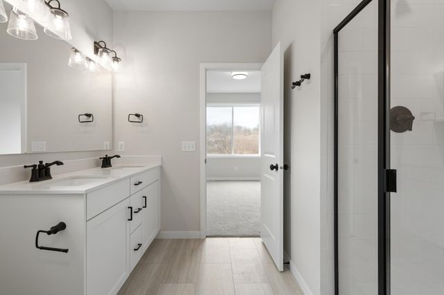 10926 37th Street N, Lake Elmo, MN 55042