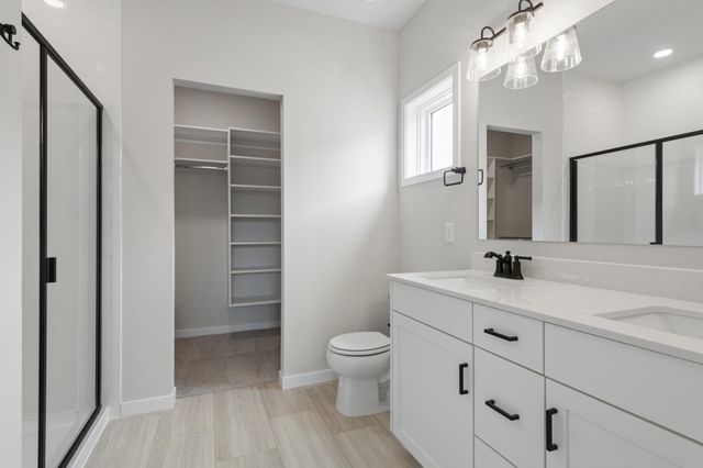 10926 37th Street N, Lake Elmo, MN 55042