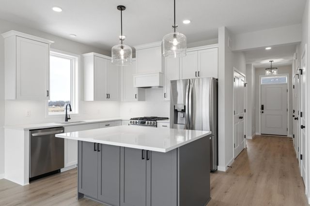 10926 37th Street N, Lake Elmo, MN 55042