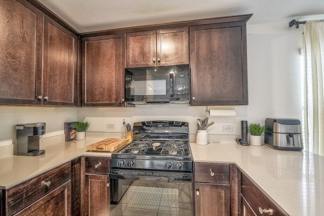 336 Dry Canyon Way, Fort Worth, TX 76052