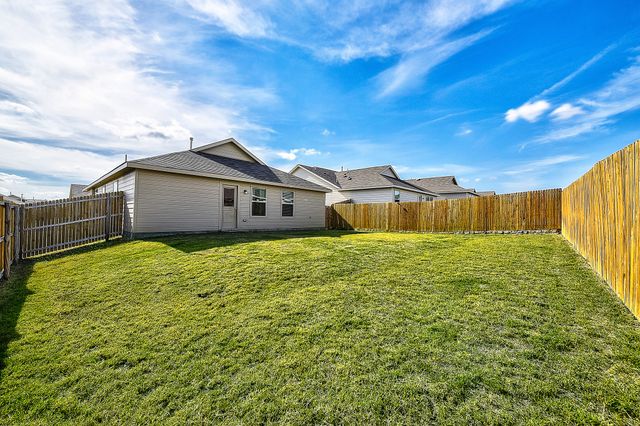 336 Dry Canyon Way, Fort Worth, TX 76052