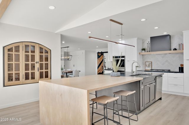 3005 N 81ST Place, Scottsdale, AZ 85251