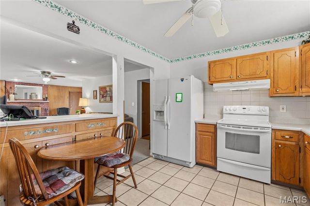 1244 Hobson Drive, St Louis, MO 63135