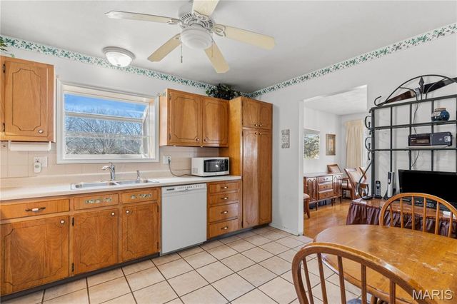 1244 Hobson Drive, St Louis, MO 63135