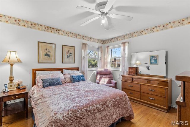 1244 Hobson Drive, St Louis, MO 63135