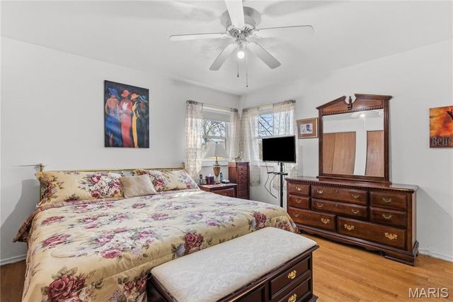 1244 Hobson Drive, St Louis, MO 63135