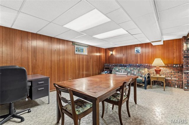 1244 Hobson Drive, St Louis, MO 63135