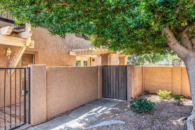 1101 E NORTH Lane 2, Phoenix, AZ 85020