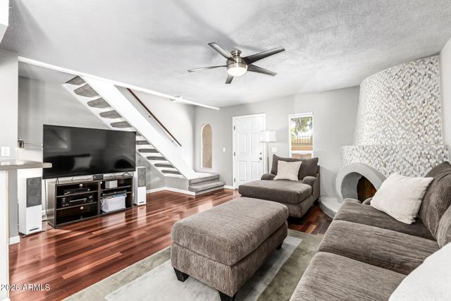 1101 E NORTH Lane 2, Phoenix, AZ 85020