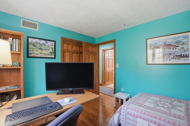 353 Marshall Street, Paxton, MA 01612