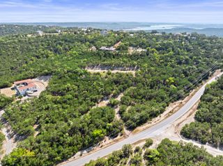 19201 W Reed Parks RD, Jonestown, TX 78645