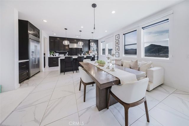 19032 Carranza Lane, Saugus, CA 91350